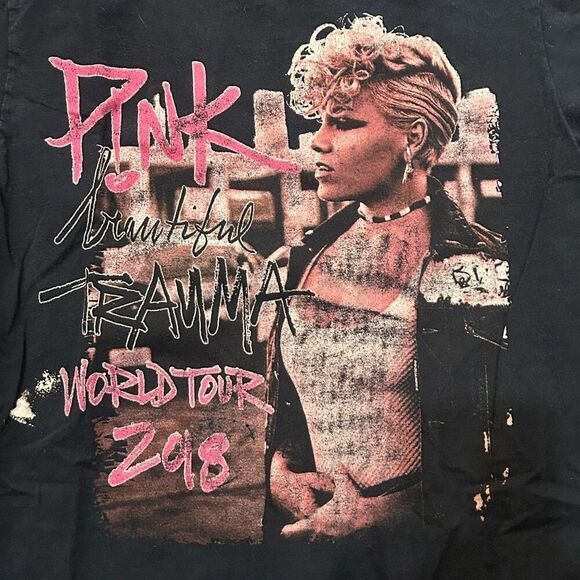 P!NK 2018 World Tour Concert T-Shirt Beautiful Trauma Black Pink Womens Small - Picture 2 of 5